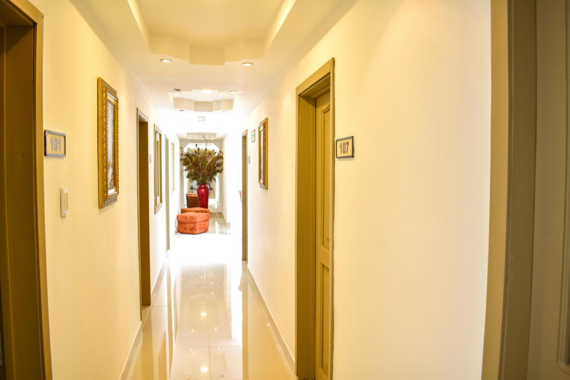 Hotel Cafe Cafe Avenida Armenia  Bagian luar foto